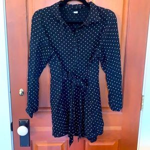 Old Navy Black Polka Dot Maternity Blouse